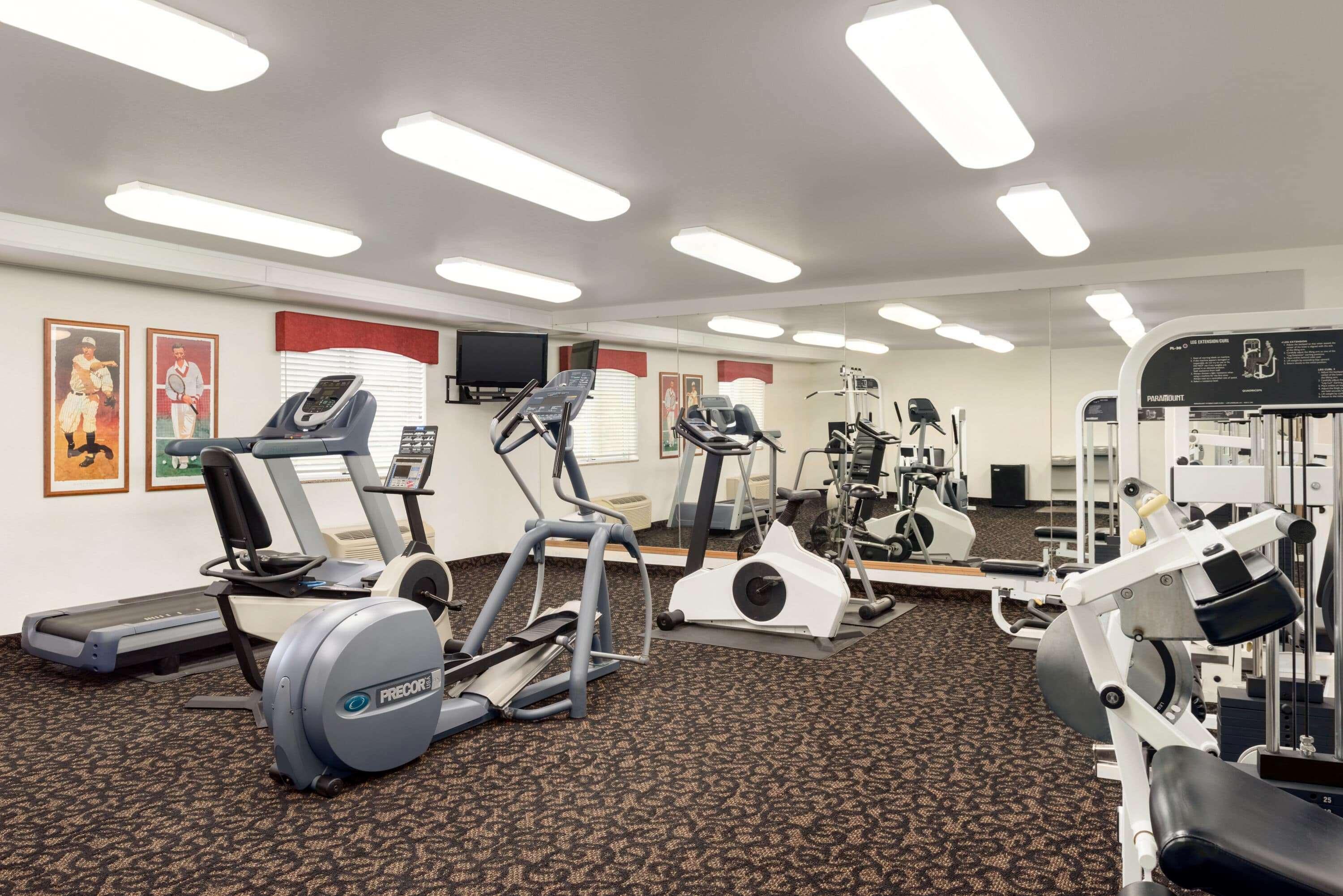 Travelodge By Wyndham Clinton Valley West Court Esterno foto