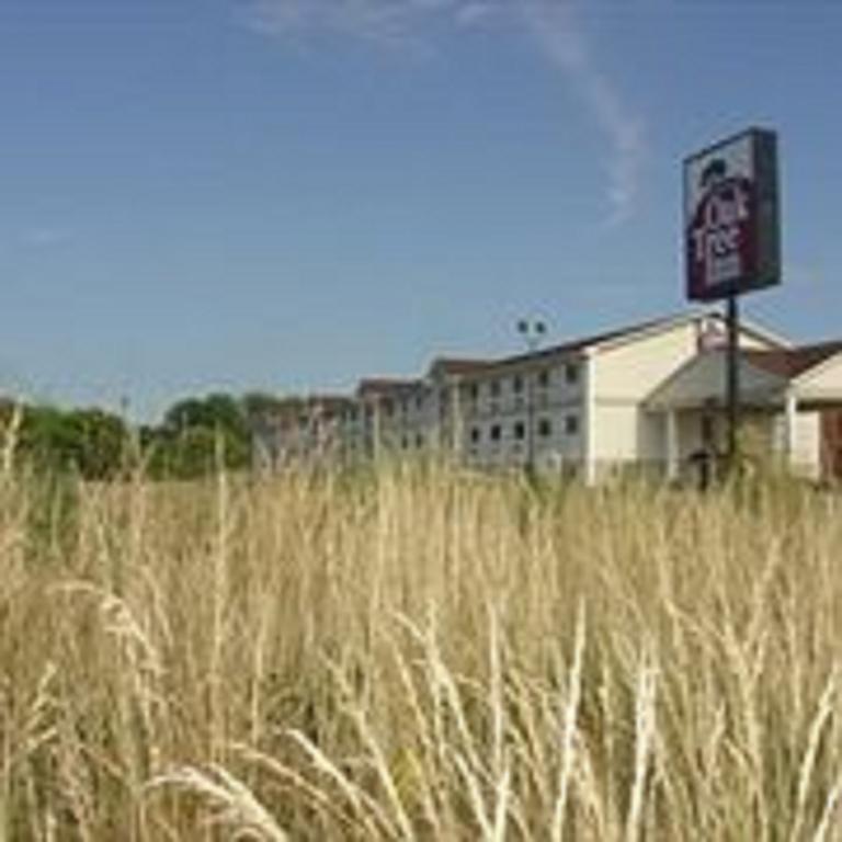 Travelodge By Wyndham Clinton Valley West Court Esterno foto